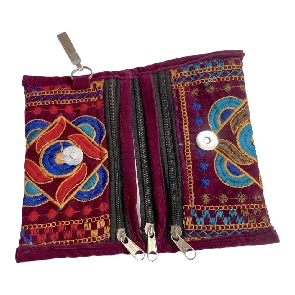 Traditional Ethnic Asian Velvet Mobile / Money Purse/ Bag w/Flower Embroidery